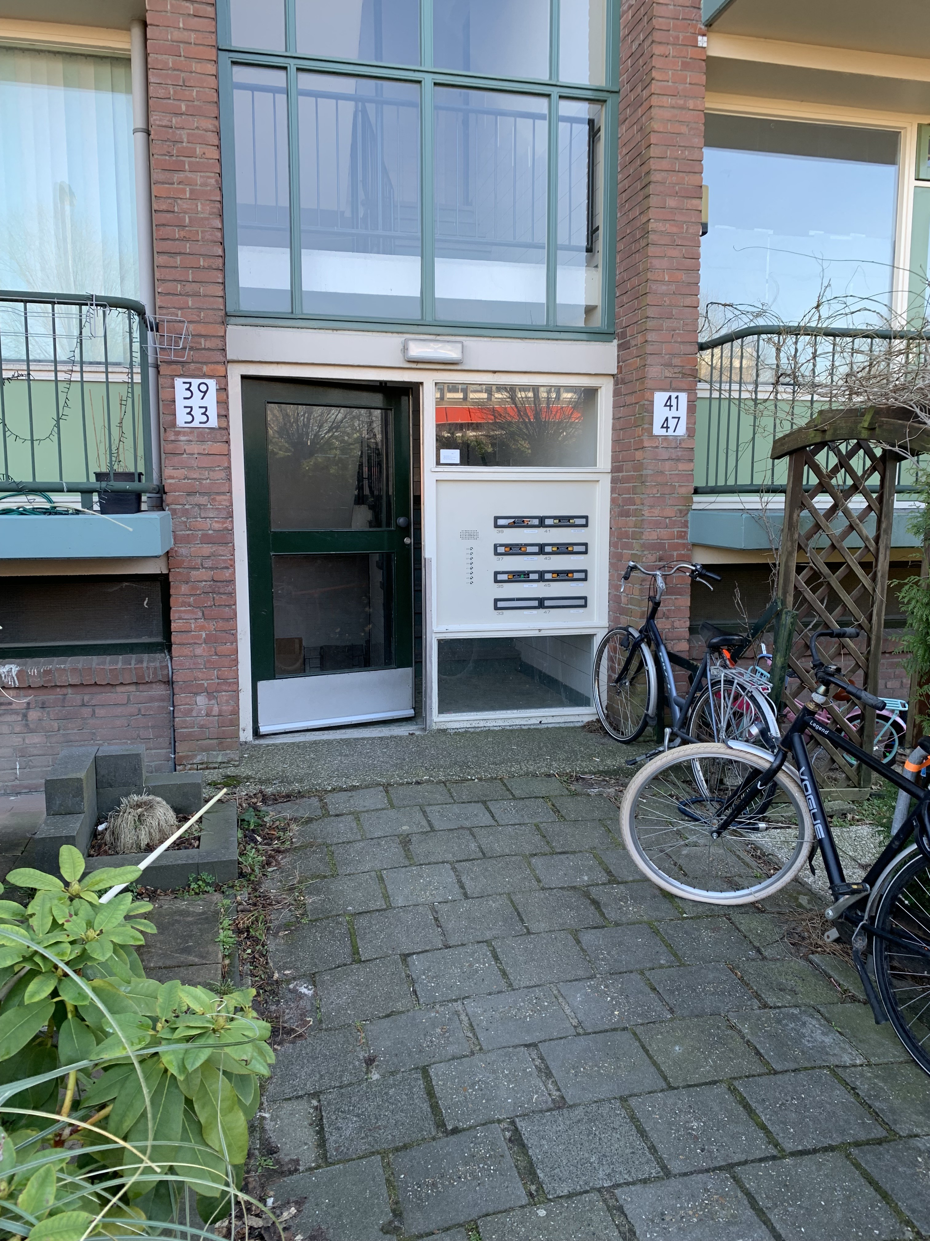 Karmozijnstraat 37