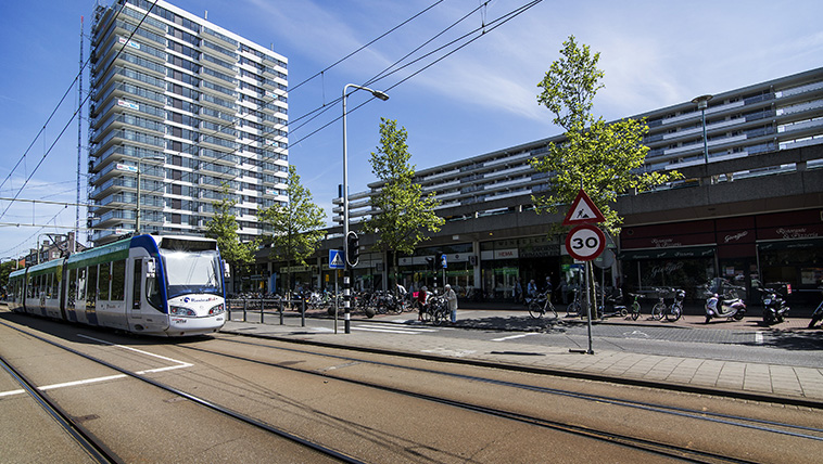 Van Anrooystraat 77