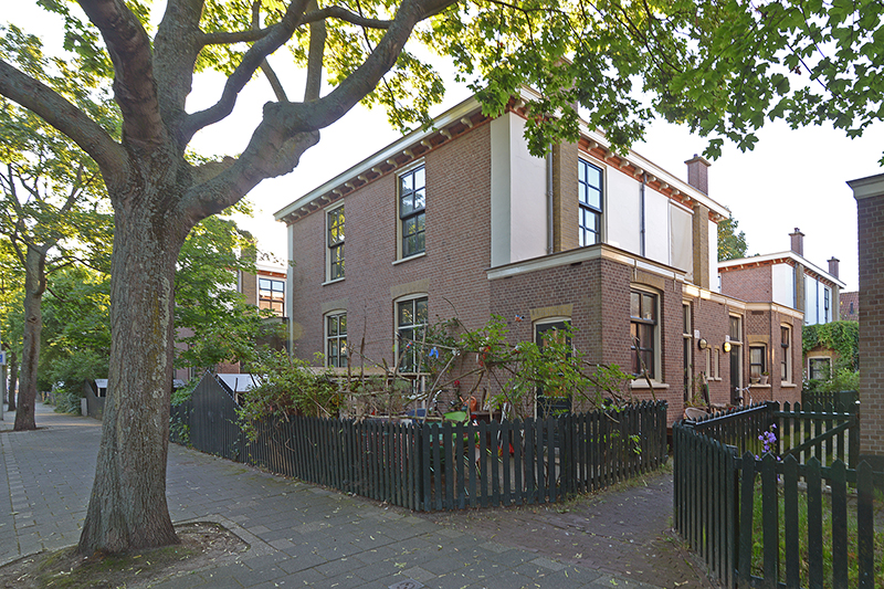 Van Hogendorpstraat 138