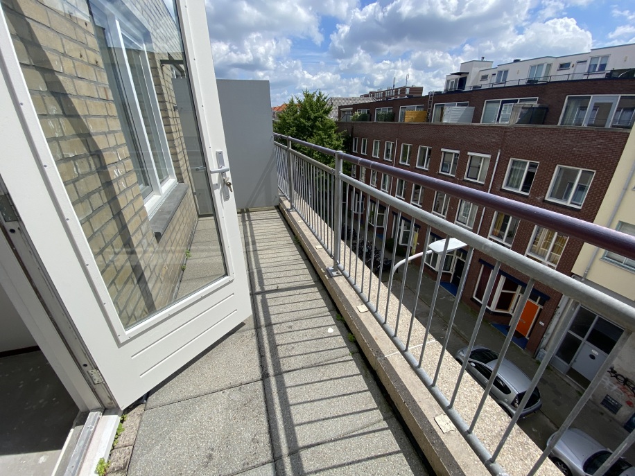 Van Brakelstraat 2F