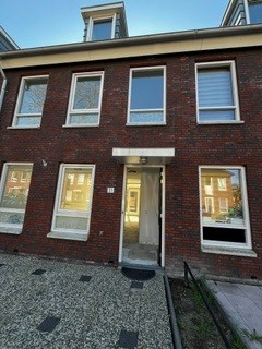 Tussenwoning te huur: Frans Robbelaan 31, De Lanen 'S-Gravenhage