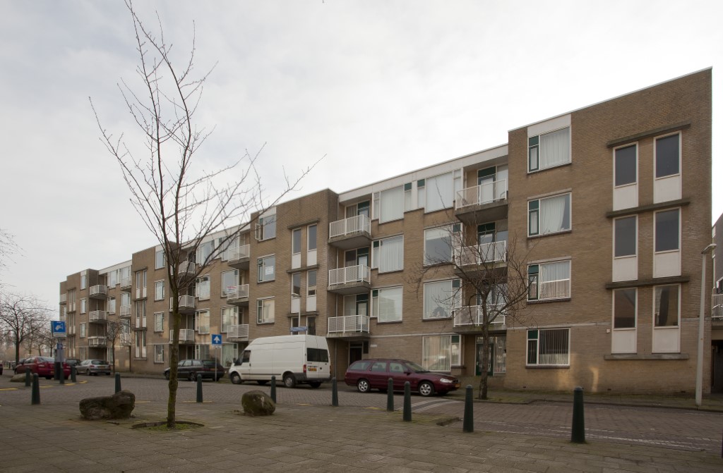 Appartement te huur: Van Leeuwenhoekstraat 75, Laakhaven-Oost 'S-Gravenhage