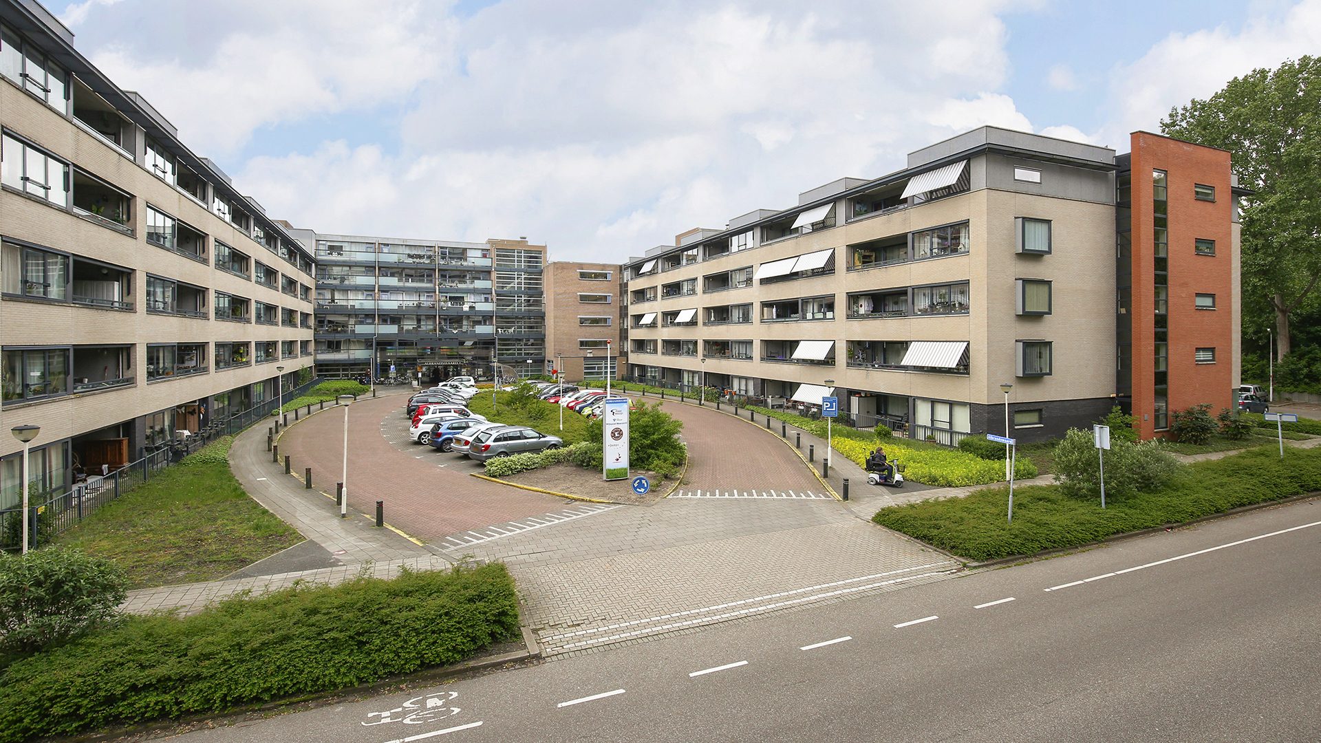 Appartement te huur: Albrandswaard 142, Meerzicht-Oost Zoetermeer