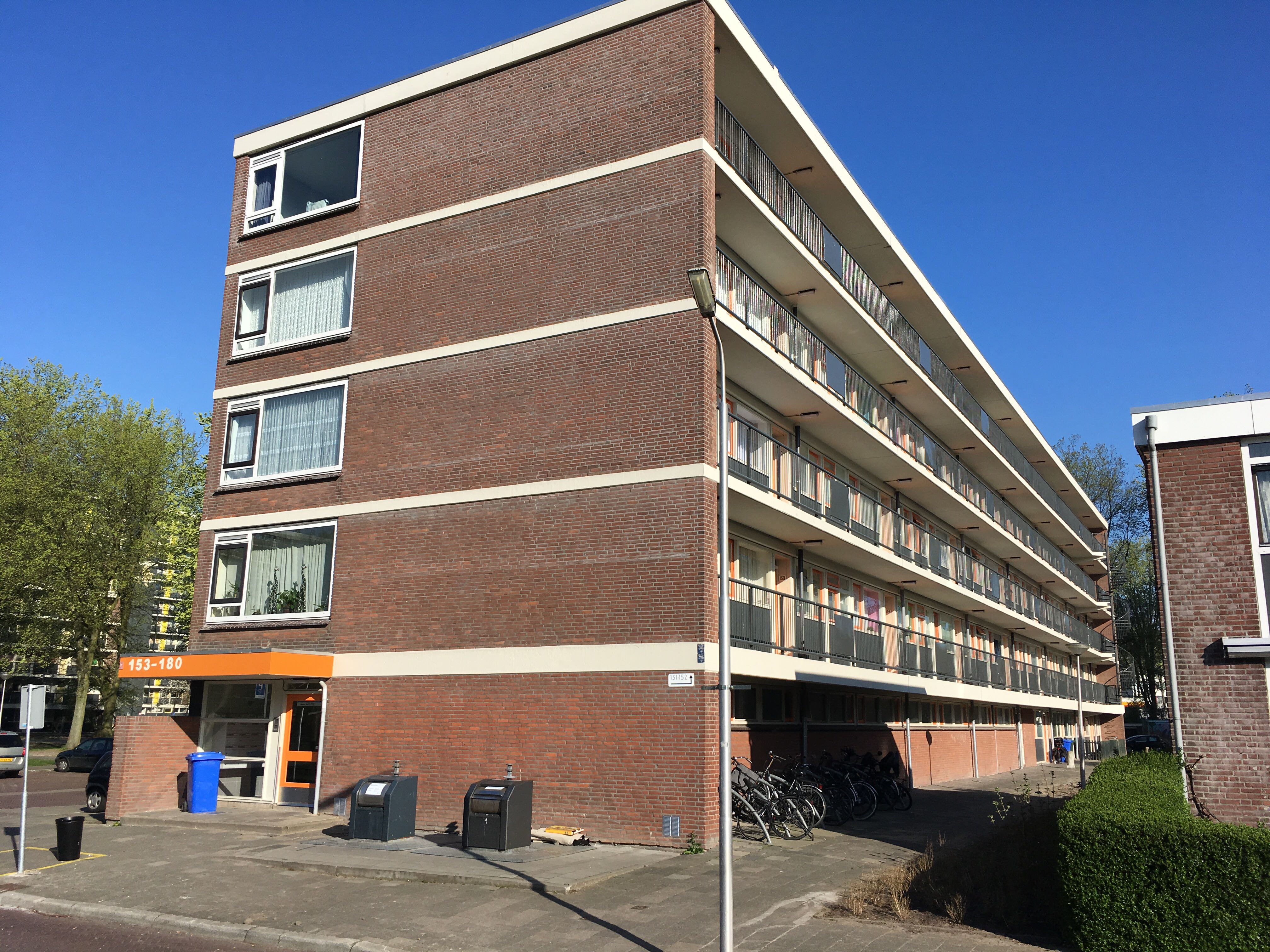 Appartement te huur: Poptahof Noord 30, Poptahof-Noord Delft