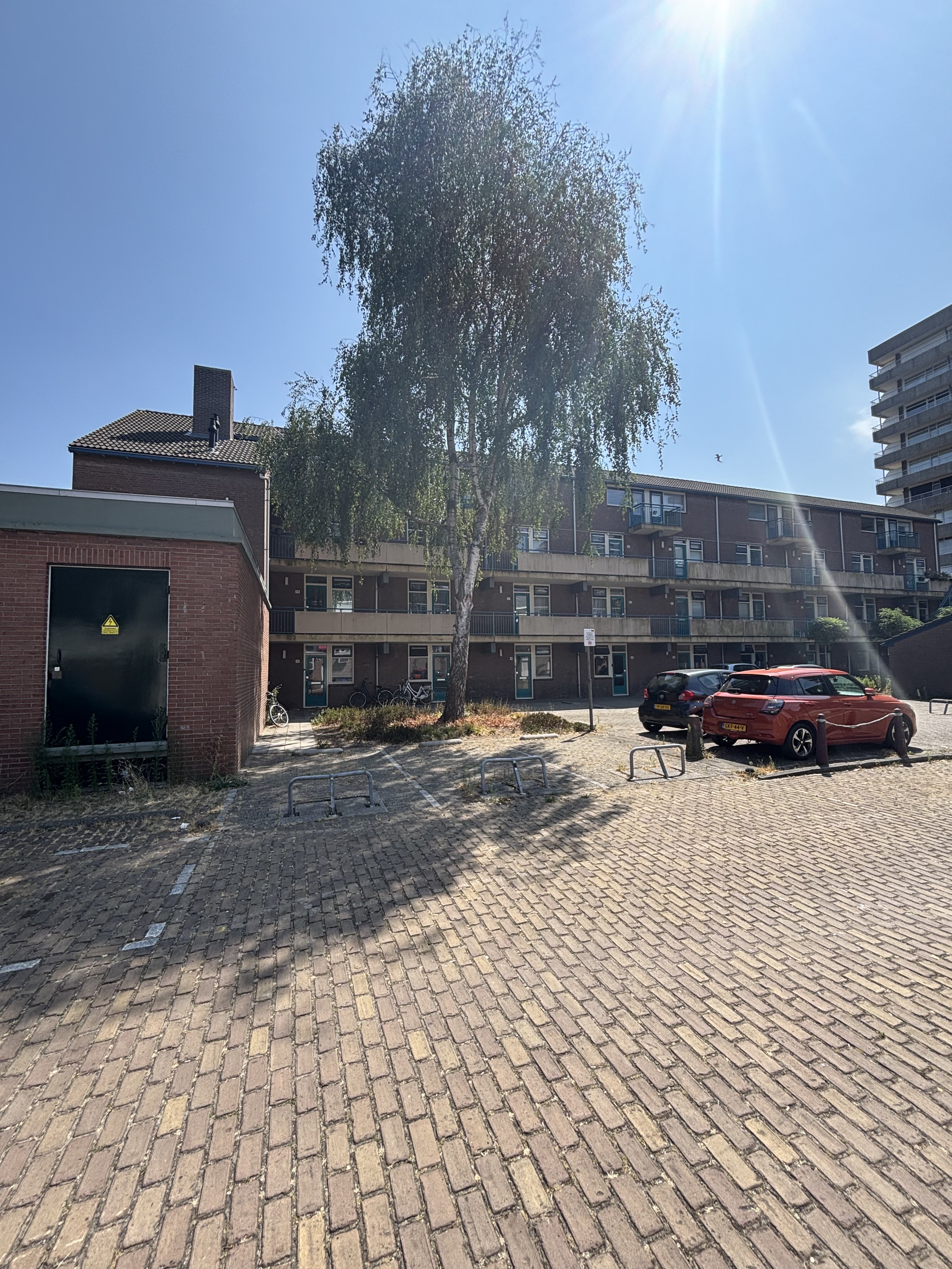 Studio for rent: Buziaulaan 48, Artiestenbuurt Rijswijk Zh