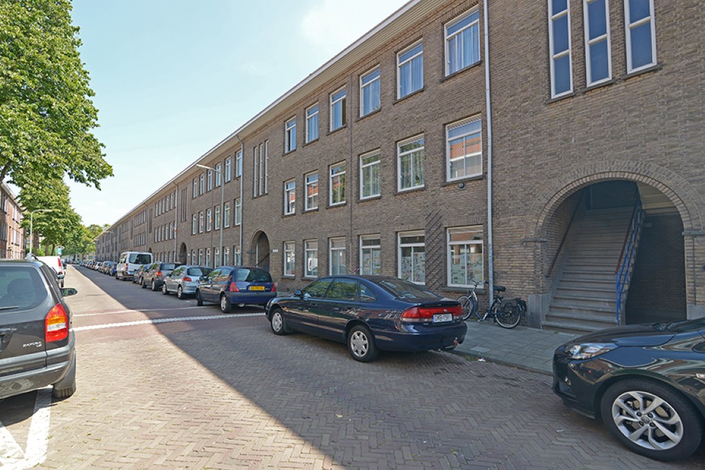 Apartment for rent: Van Ruysbroekstraat 218, Moerwijk-Noord 'S-Gravenhage